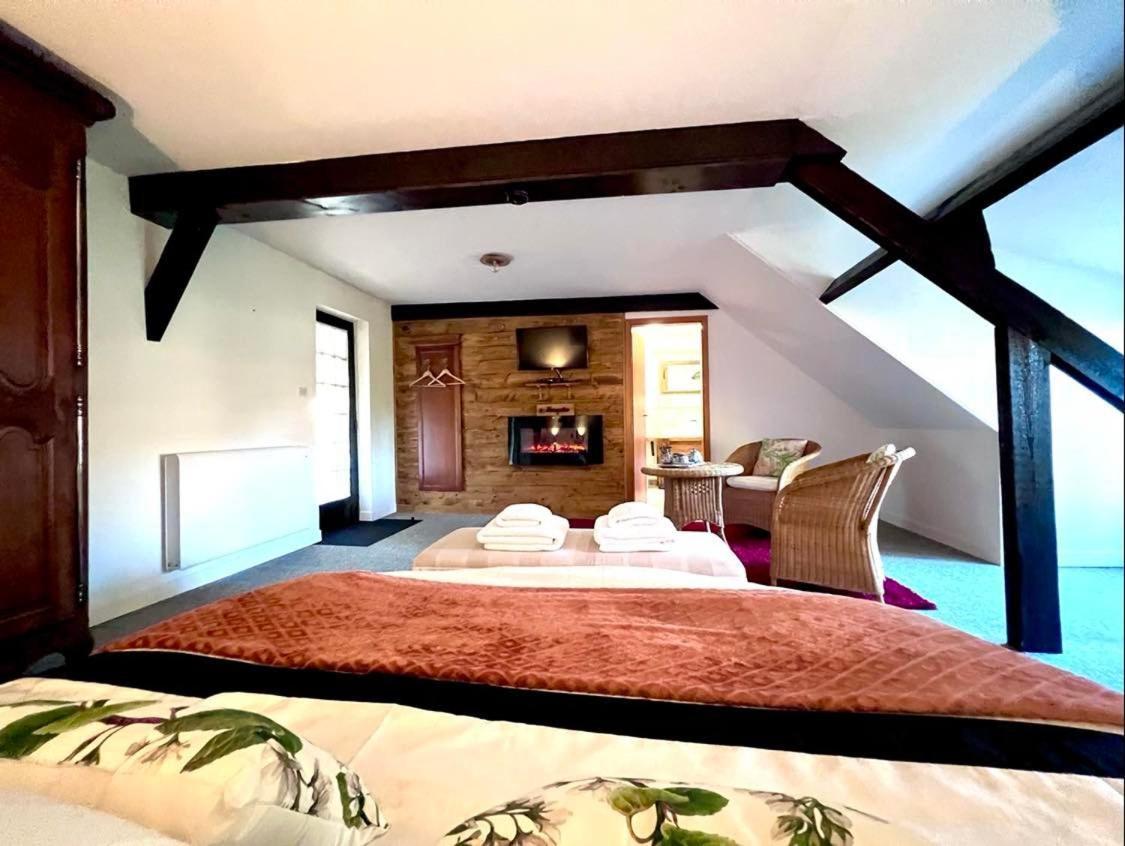 Hotel Le Domaine Du Moulin Foulon Essay Esterno foto