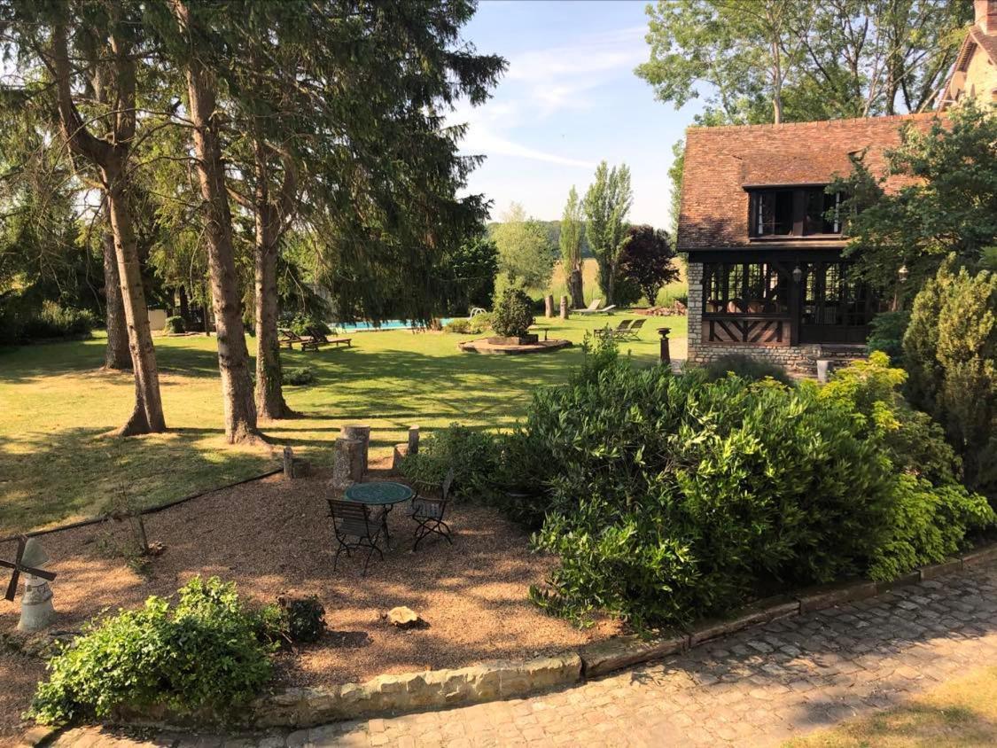 Hotel Le Domaine Du Moulin Foulon Essay Esterno foto